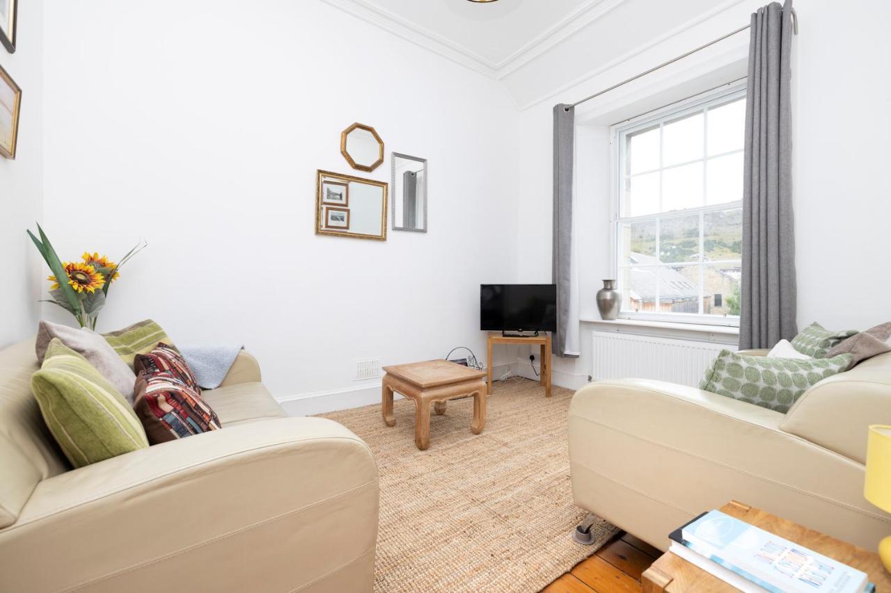 Joivy Cosy Flat In The Heart Of Edinburgh Lägenhet Exteriör bild
