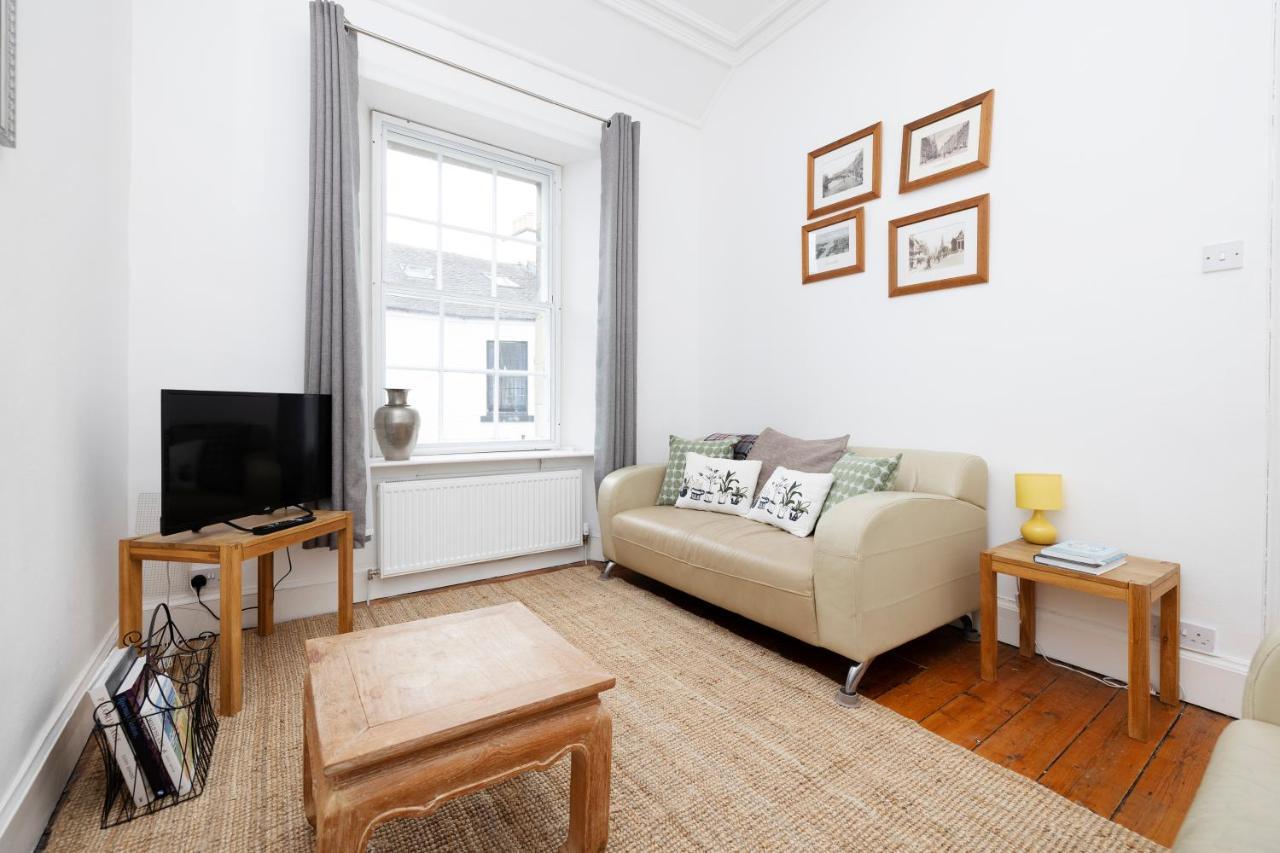 Joivy Cosy Flat In The Heart Of Edinburgh Lägenhet Exteriör bild