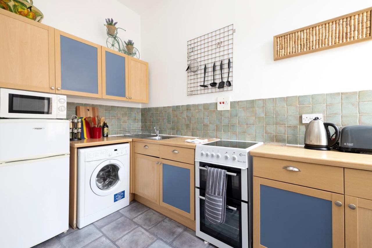 Joivy Cosy Flat In The Heart Of Edinburgh Lägenhet Exteriör bild